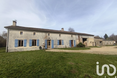 Maison à vendre à CLUSSAIS LA POMMERAIE  - 4 pièces - 162 m² 