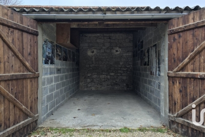 Parking/Garage à vendre à Vernon   13 m² 