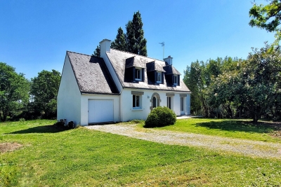 Maison à vendre petite maison au bord de l eau 