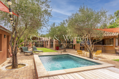 House for sale in HYÈRES  - 4 rooms - 140 m² 