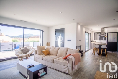 Maison à vendre à ROQUEBRUNE-SUR-ARGENS Ecarts - 4 pièces - 103 m² 