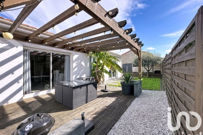 Maison à vendre à PARTHENAY  - 5 pièces - 200 m² 