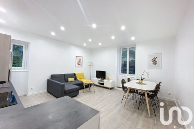 Appartement à louer à AMPLEPUIS  - 3 pièces - 62 m² 