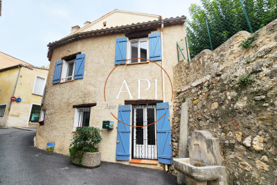 Maison à vendre à TOURRETTES  - 2 pièces - 36 m² 