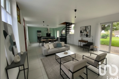 Maison à vendre à MENIGOUTE  - 5 pièces - 94 m² 