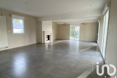 Maison à vendre à LAMBALLE  - 7 pièces - 223 m² 