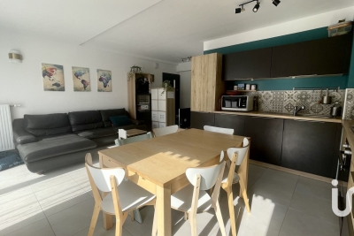 Maison à vendre à CHAMBRAY LES TOURS  - 6 pièces - 98 m² 