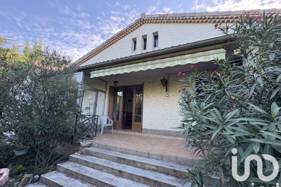 Maison à vendre à ST ETIENNE DE FONTBELLON  - 4 pièces - 100 m² 