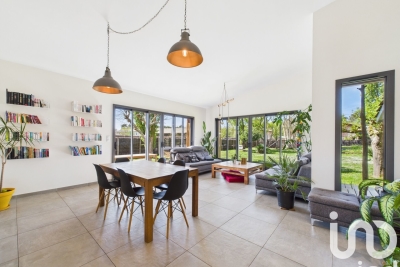 Maison à vendre à SALLES Salles - 7 pièces - 171 m² 