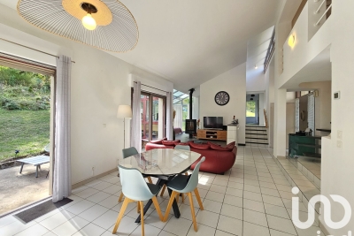 Maison à vendre à POURCHERES  - 6 pièces - 140 m² 