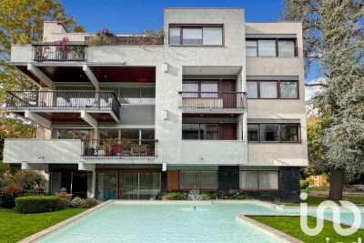 Appartement à vendre à LA CELLE ST CLOUD  - 9 pièces - 206 m² 