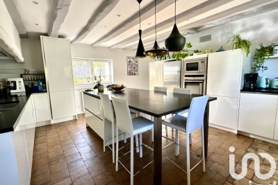 Maison à vendre à LA MEMBROLLE SUR CHOISILL  - 6 pièces - 194 m² 