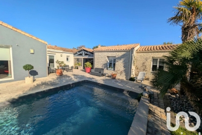 Maison à vendre 4 chambre arriere cuisine 