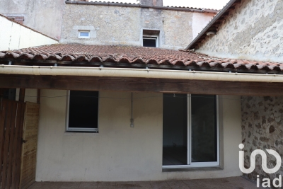 Maison à vendre à VERNOUX EN GATINE  - 5 pièces - 86 m² 