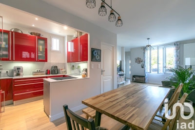 Maison à vendre petite maison au bord de l eau 