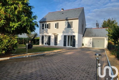 Maison à vendre à VARENNES SUR LOIRE  - 7 pièces - 104 m² 