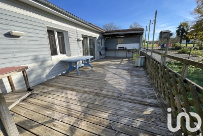 Maison à vendre à ASNIERES LA GIRAUD  - 6 pièces - 205 m² 