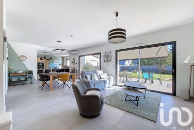 Maison à vendre à VEIGNE  - 6 pièces - 143 m² 