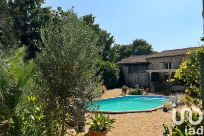 Maison à vendre à VASLES  - 8 pièces - 244 m² 
