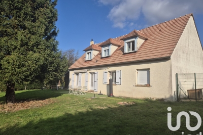 Maison à vendre à LA FERTE SOUS JOUARRE Nord-Ouest - 6 pièces - 146 m² 