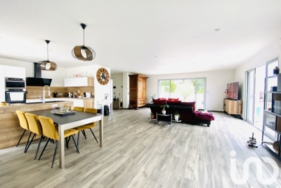 Maison à vendre à MEDIS  - 6 pièces - 175 m² 