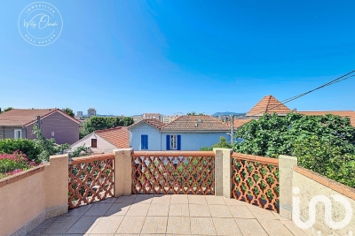 Appartement à louer à TOULON Ecarts - 5 pièces - 75 m² 