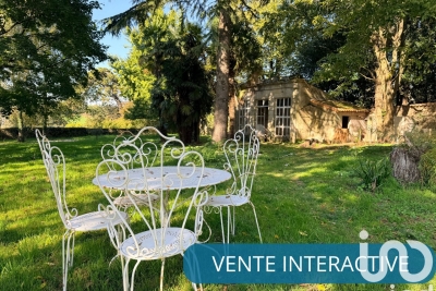 Maison à vendre à CHAMPDENIERS  - 9 pièces - 300 m² 