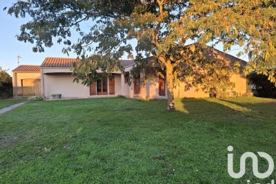 Maison à vendre à ST JUST LUZAC  - 4 pièces - 152 m² 