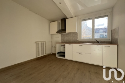 Appartement à vendre à TRAPPES  - 3 pièces - 64 m² 