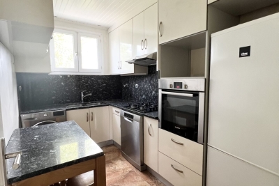 Appartement à vendre à VERSAILLES  - 4 pièces - 64 m² 