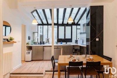 Appartement à vendre à PARIS 6EME Folie Mericourt - 6 pièces - 116 m² 