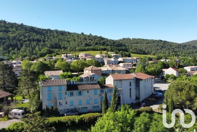 Bien à vendre à MOLLANS SUR OUVEZE   - 993 m² 
