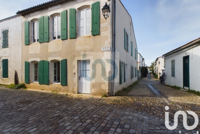 Maison à vendre à ST MARTIN DE RE  - 7 pièces - 196 m² 