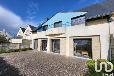 Maison à vendre petite maison au bord de l eau 