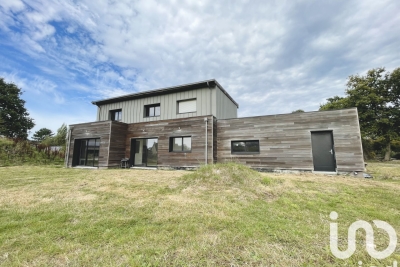 Maison à vendre à immobilier KERMOROC H  - 6 pièces - 168 m² 