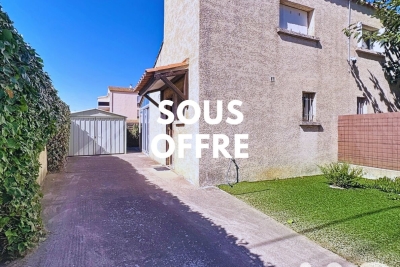 Maison à vendre petite maison au bord de l eau 