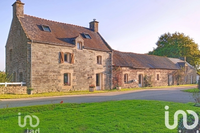 Maison à vendre à PLUMELIAU-BIEUZY  - 6 pièces - 120 m² 