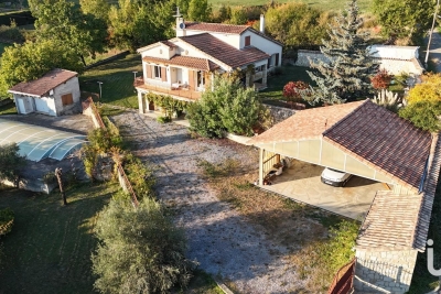 Maison à vendre à AILHON  - 6 pièces - 175 m² 