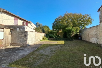 Maison à vendre à ST JEAN D ANGELY  - 4 pièces - 70 m² 