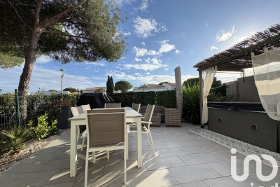 Maison à vendre petite maison au bord de l eau 