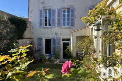 Maison à vendre à LA ROCHELLE  - 7 pièces - 238 m² 