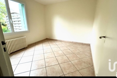 Maison à vendre à AUBERGENVILLE  - 2 pièces - 27 m² 