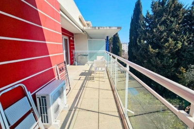 Appartement à vendre vue mer deux wc proche de la mer cannes