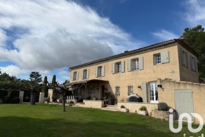 Maison à vendre piscine et plein nature vaucluse 