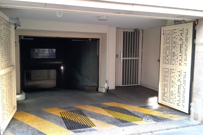 Parking/Garage à vendre à PARIS 17EME Folie Mericourt  - 13 m² 