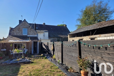 Maison à vendre à ROUDOUALLEC  - 6 pièces - 114 m² 