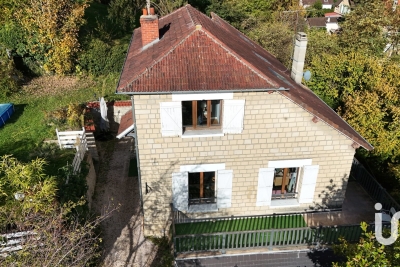 Maison à vendre à HARDRICOURT  - 6 pièces - 108 m² 