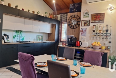 Maison à vendre à ST FORGEUX  - 4 pièces - 100 m² 