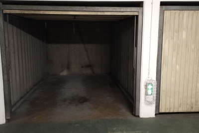 Parking/Garage à vendre à LES MUREAUX   - 13 m² 