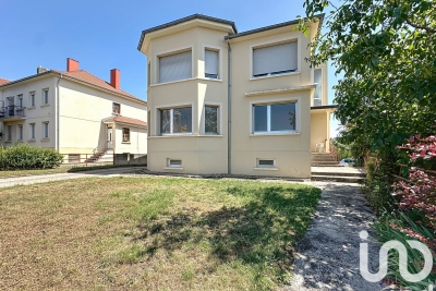 Bien à vendre à FREYMING MERLEBACH Cites Sainte-Fontaine Hochwald Reumeaux  - 235 m² 